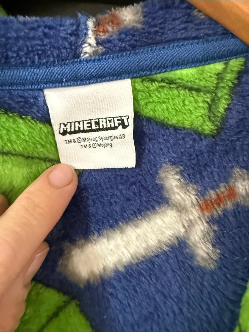 Boys Minecraft Robe - Picture 2 of 4